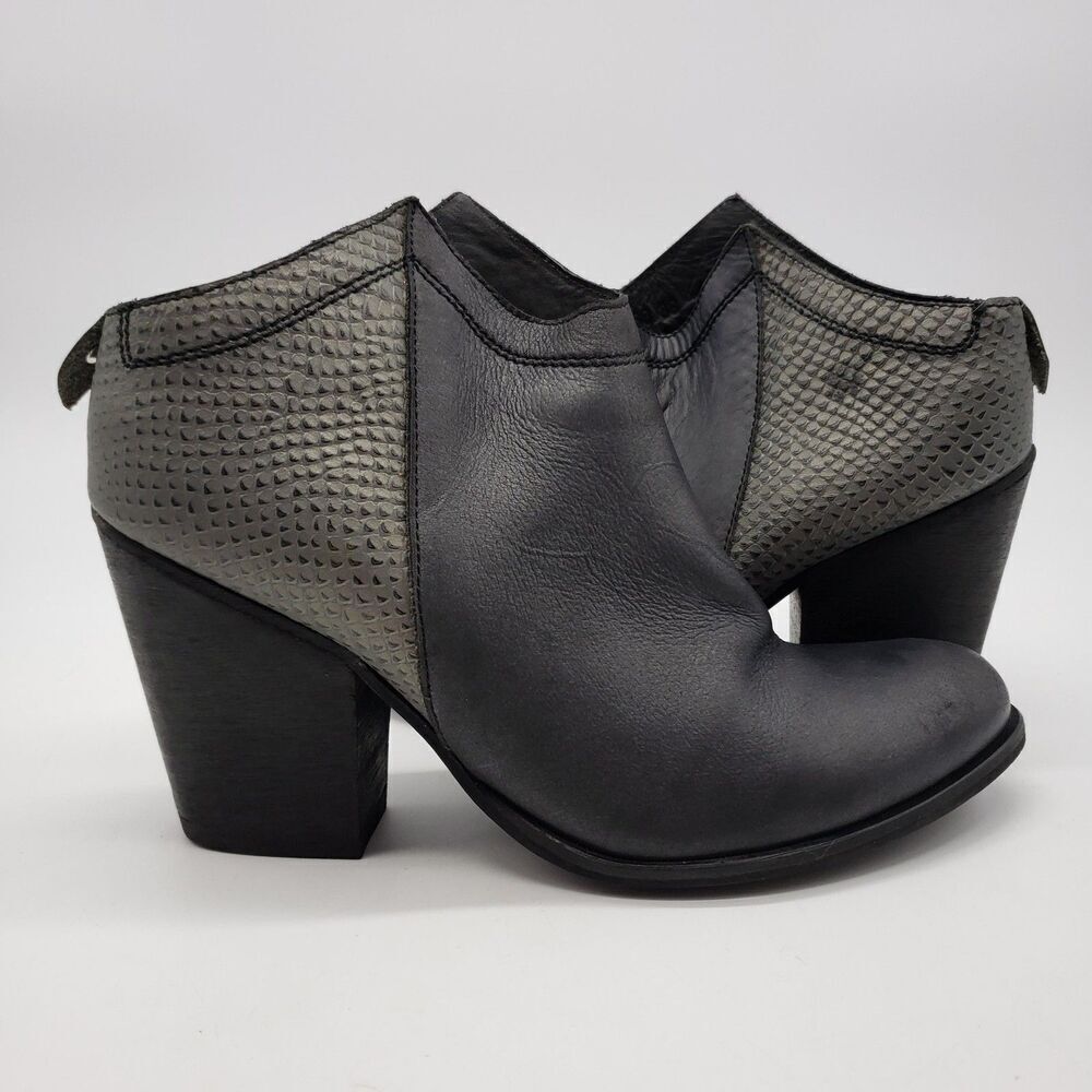 Kaanas Shoes Womens EU 38 Black Gray Snake Print Block Heel Booties Ankle 38